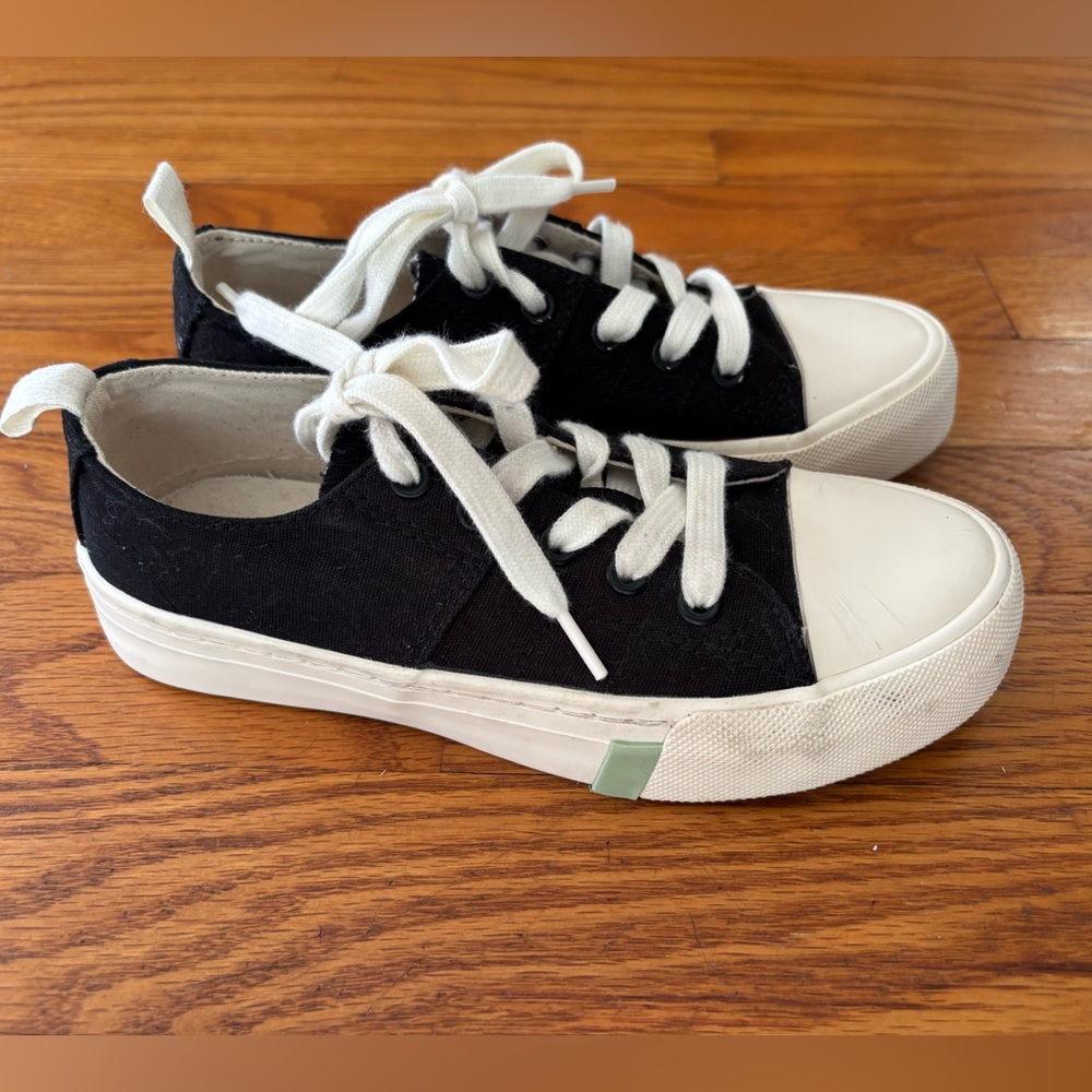 Zara Girls Casual Black and White Canvas Sneakers- 13.5